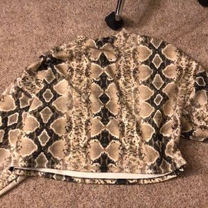 Snakeskin high neck too